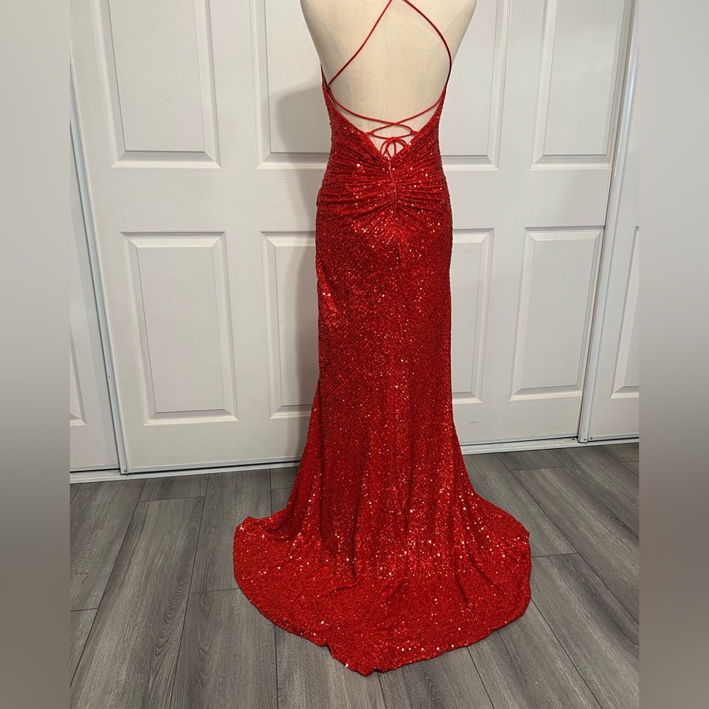 Jessica Rabbit Red Dress - Picture 11 of 15